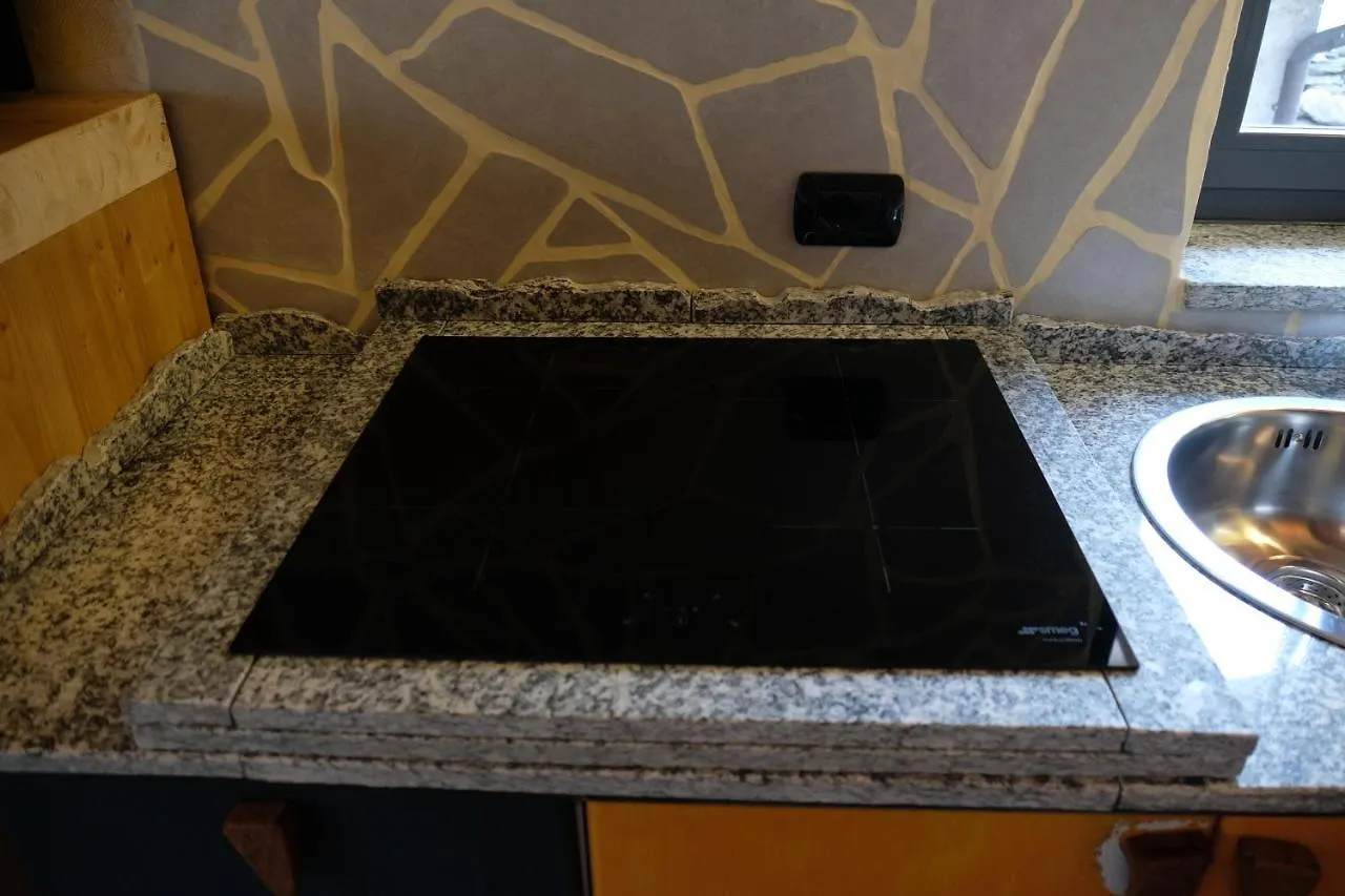 Appartamenti Montemezzo Le Case In Pietra Sorico Apartment